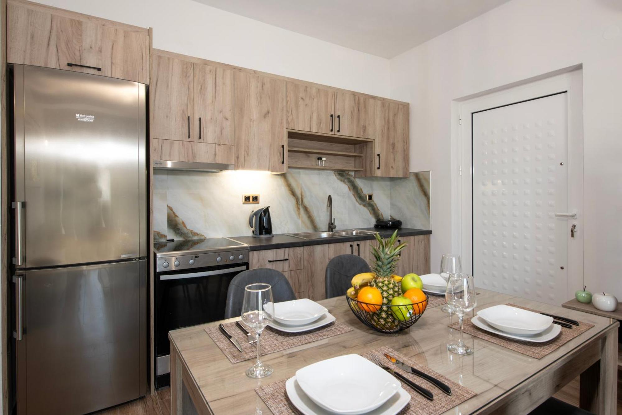 7Thheaven Luxury Aprts Apartment Chania  Bagian luar foto