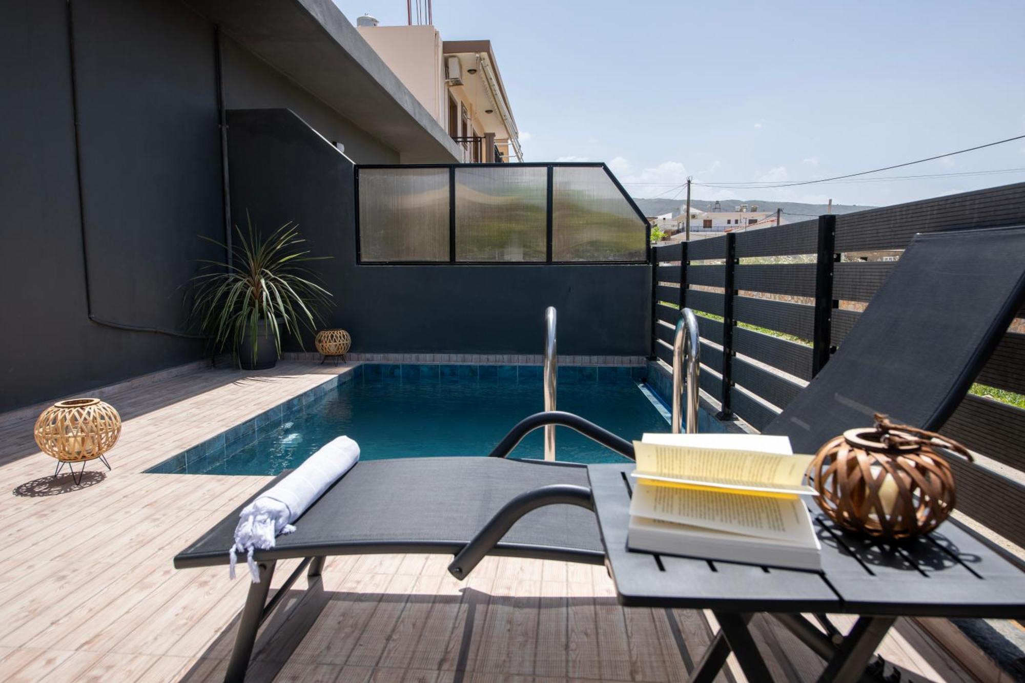 7Thheaven Luxury Aprts Apartment Chania  Bagian luar foto